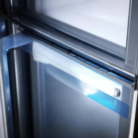 冰箱细节精良,人性照明设计